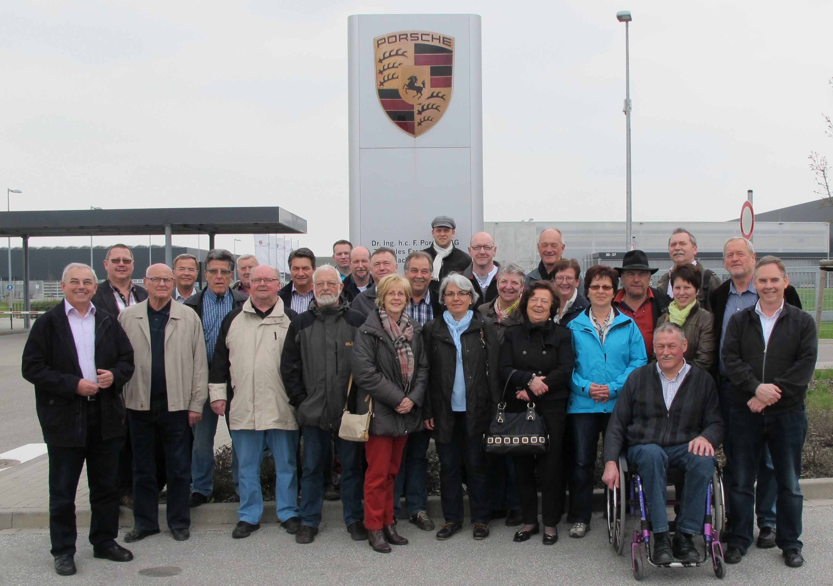 Freie Wahler Besuchen Porsche Logistikzentrum Im Eichwald Sachsenheim Freie Wahler Ortsverband Sachsenheim